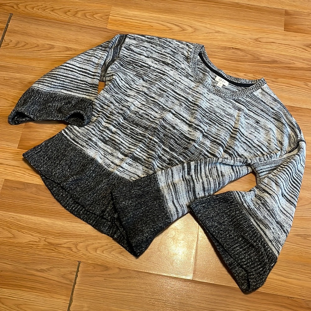 Warm and comfy bell sleeve sweater and black and gray